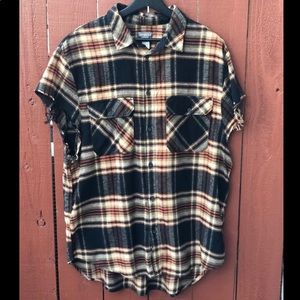 H&M Mens Cut-Off Sleeve Button-Down